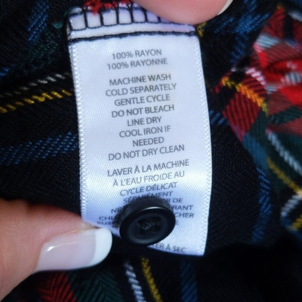beachlunchlounge 100% rayon, red Charlie button down, split tail, soft M - Picture 7 of 8